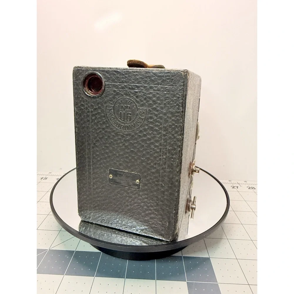 Vintage Kodak No. 2A Brownie Box Camera - Model B (Eastman Kodak Co.)